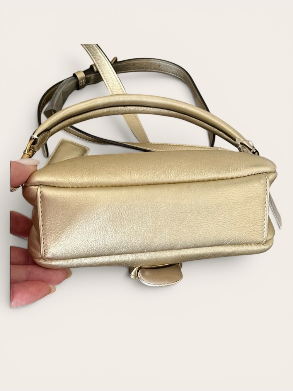 New Coach Pillow Tabby 18 Metallic Gold Leather Shoulder Bag Crossbody - Picture 5 of 11